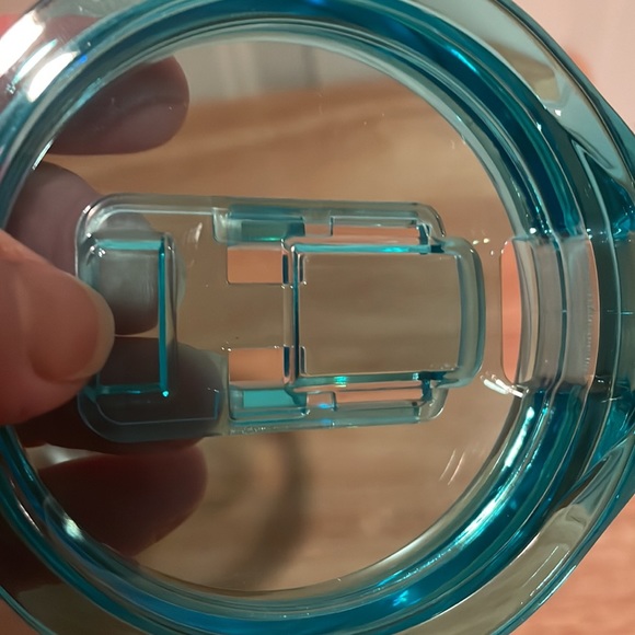 Hello Kitty Christmas/Holiday/Winter 20 oz hard plastic tumbler/cup-NEW - Picture 7 of 10